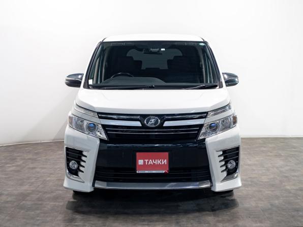 Toyota Voxy III (R80) с пробегом 2016 года, цена 1 815 000 рублей, 179660 км, минивэн, Автокод Объявления