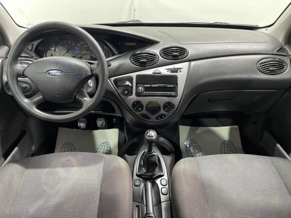 Ford Focus I Рестайлинг с пробегом 2005 года, цена 240 000 рублей, 290000 км, седан, Автокод Объявления