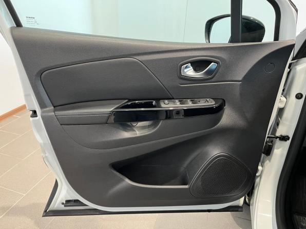 Renault Kaptur I Рестайлинг с пробегом 2021 года, цена 1 730 000 рублей, 75347 км, внедорожник, Автокод Объявления