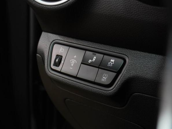 Kia Cerato IV Рестайлинг с пробегом 2021 года, цена 2 399 000 рублей, 55117 км, седан, Автокод Объявления
