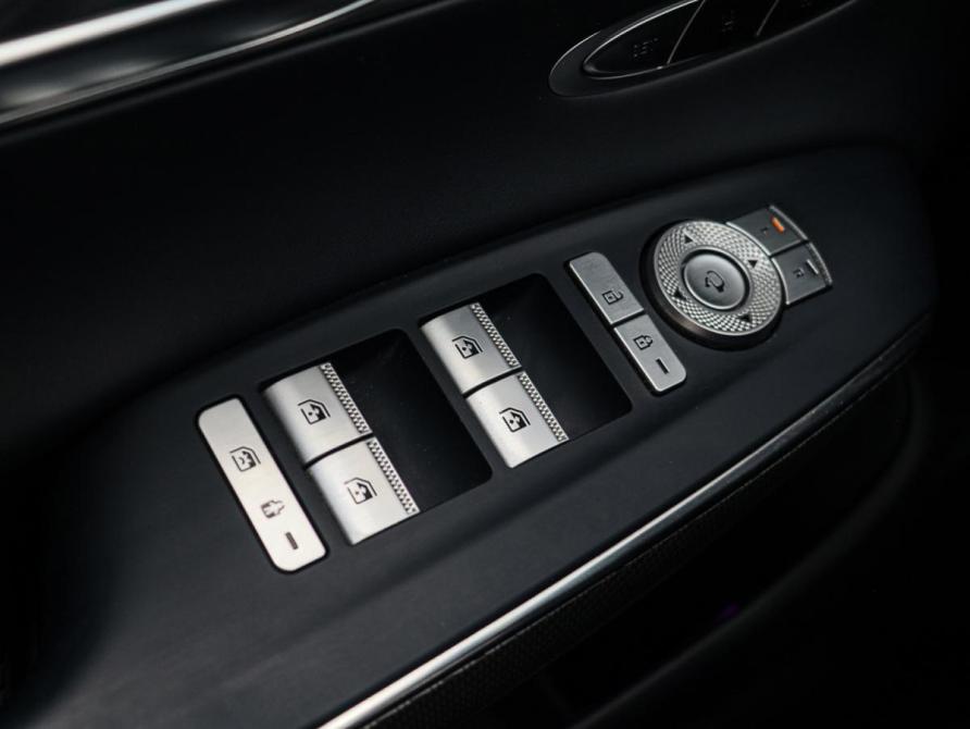 Genesis GV70 I Москва  - изображение 39