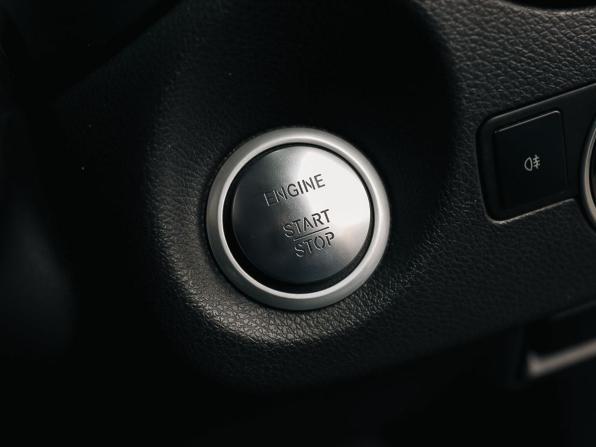 Mercedes-Benz CLA I (C117 X117) Рестайлинг с пробегом 2018 года, цена 2 415 000 рублей, 21910 км, универсал, Автокод Объявления