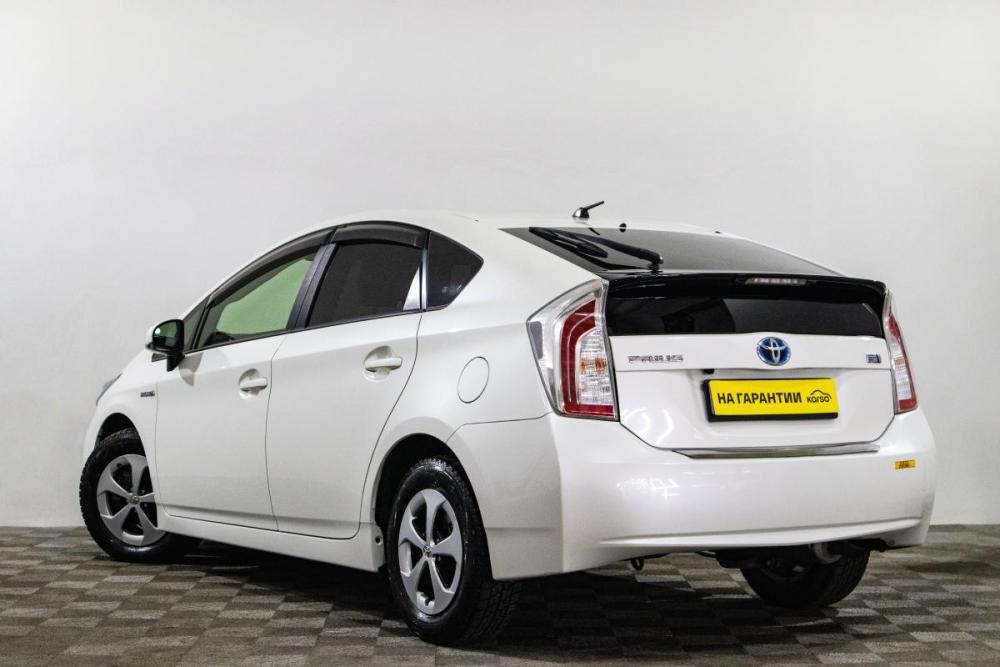 Toyota Prius III Рестайлинг (XW30) Сургут  - изображение 7