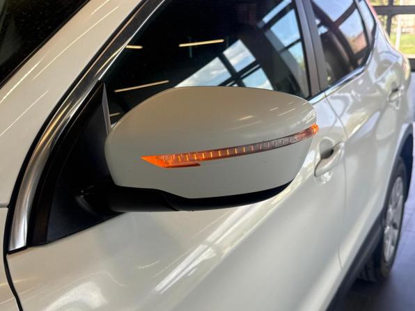 Nissan Qashqai II с пробегом 2014 года, цена 1 095 000 рублей, 317992 км, внедорожник, Автокод Объявления