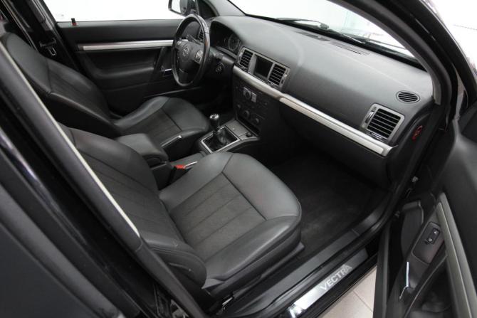 Opel Vectra C Рестайлинг с пробегом 2007 года, цена 560 000 рублей, 120500 км, седан, Автокод Объявления