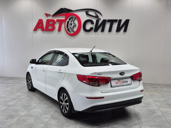 Kia Rio III Рестайлинг с пробегом 2016 года, цена 1 368 000 рублей, 55585 км, седан, Автокод Объявления