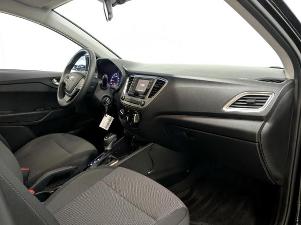 Hyundai Solaris II Рестайлинг с пробегом 2021 года, цена 1 550 000 рублей, 87722 км, седан, Автокод Объявления