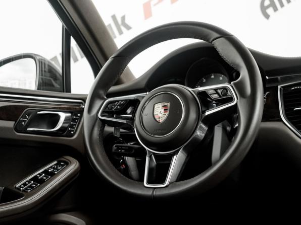 Porsche Macan I с пробегом 2015 года, цена 2 985 000 рублей, 132462 км, внедорожник, Автокод Объявления