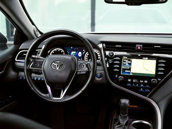 Toyota Camry VIII (XV70) с пробегом 2019 года, цена 2 782 500 рублей, 154000 км, седан, Автокод Объявления