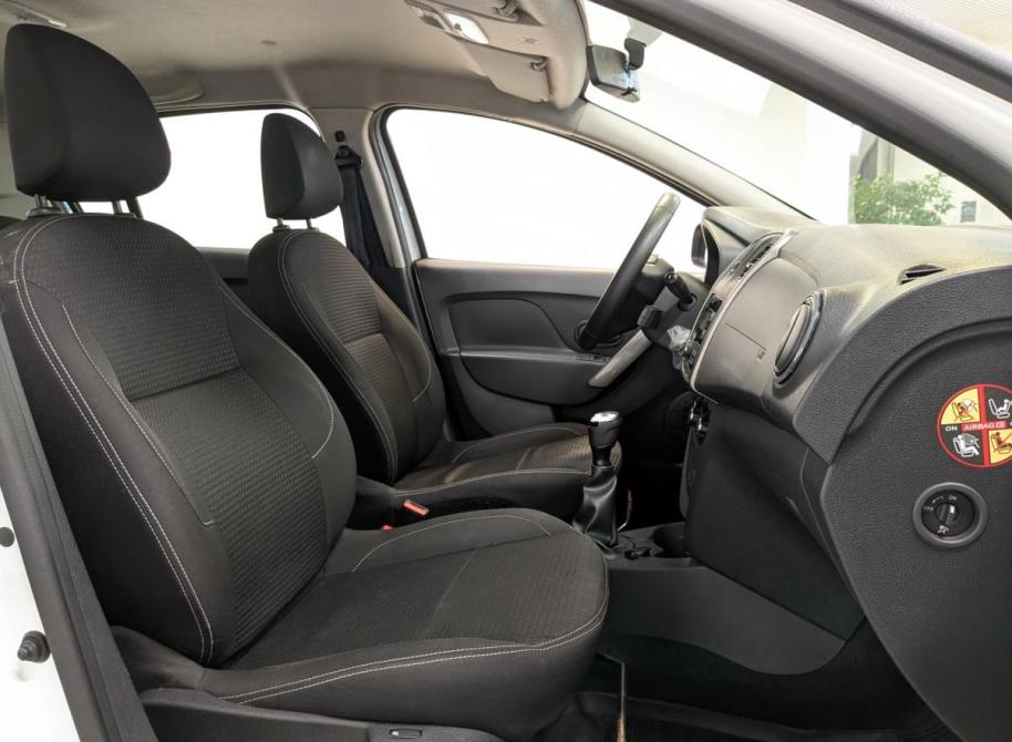 Renault Logan II Рестайлинг Санкт-Петербург  - изображение 23