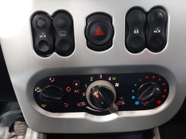 Renault Sandero I с пробегом 2011 года, цена 515 000 рублей, 207000 км, хэтчбек, Автокод Объявления