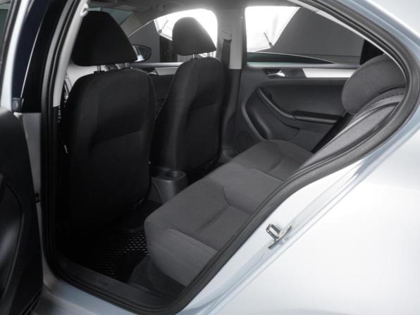 Volkswagen Jetta VI с пробегом 2011 года, цена 930 000 рублей, 231428 км, седан, Автокод Объявления