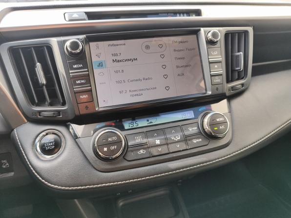 Toyota RAV4 IV (XA40) Рестайлинг с пробегом 2017 года, цена 2 239 000 рублей, 156777 км, внедорожник, Автокод Объявления