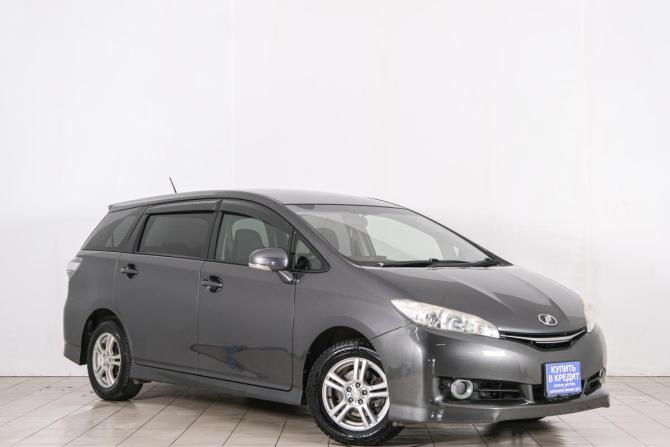 Toyota Wish II Рестайлинг с пробегом 2016 года, цена 1 599 000 рублей, 133000 км, минивэн, Автокод Объявления