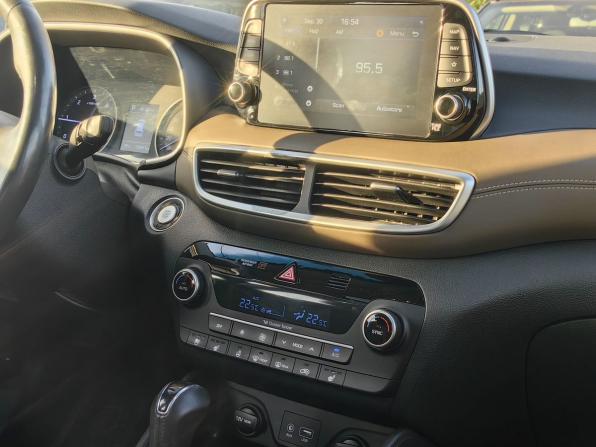 Hyundai Tucson III Рестайлинг с пробегом 2018 года, цена 2 099 000 рублей, 135000 км, внедорожник, Автокод Объявления