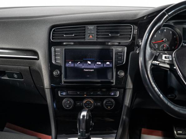 Volkswagen Golf VII с пробегом 2013 года, цена 990 000 рублей, 229807 км, хэтчбек, Автокод Объявления