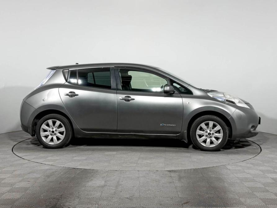 Nissan Leaf I (ZE0/AZE0) Санкт-Петербург  - изображение 4