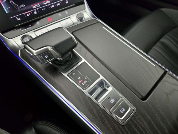Audi A6 V (C8) с пробегом 2021 года, цена 4 300 000 рублей, 58419 км, седан, Автокод Объявления
