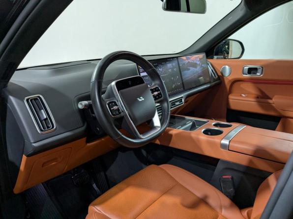 Li Auto (Lixiang) L9 I с пробегом 2024 года, цена 6 750 000 рублей, 56670 км, внедорожник, Автокод Объявления