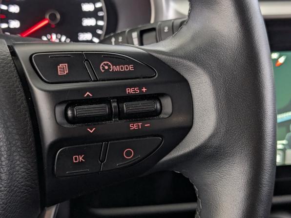 Kia Rio IV Рестайлинг с пробегом 2021 года, цена 2 040 000 рублей, 49442 км, хэтчбек, Автокод Объявления