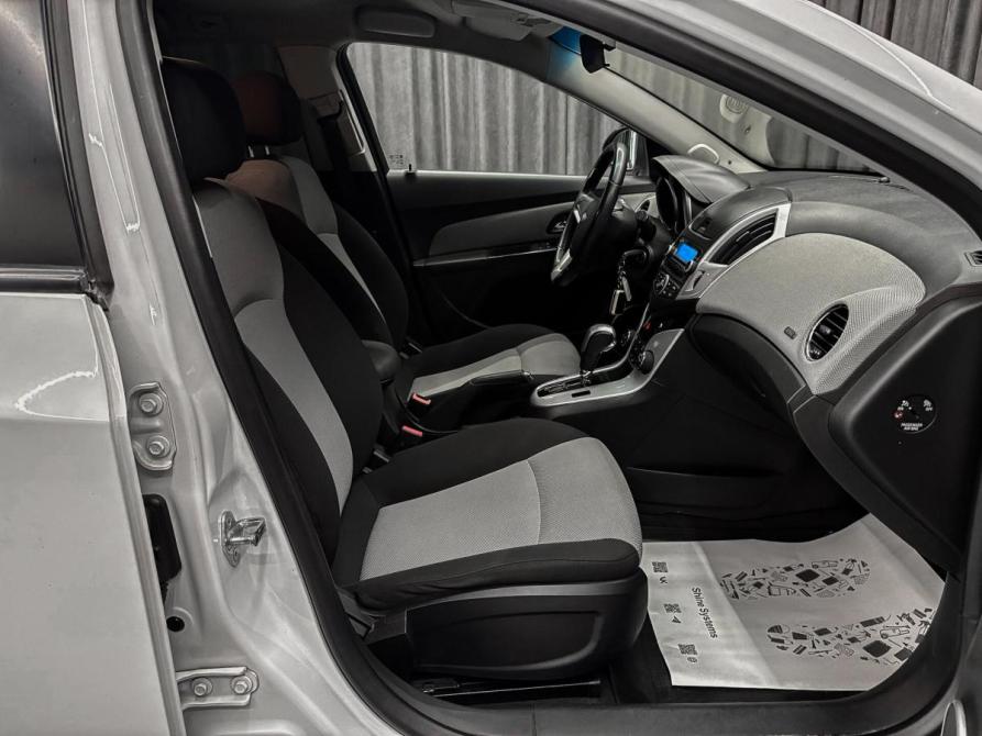 Chevrolet Cruze I Рестайлинг Красноярск  - изображение 12
