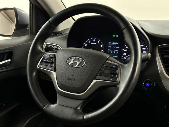 Hyundai Solaris II с пробегом 2017 года, цена 1 470 000 рублей, 77285 км, седан, Автокод Объявления