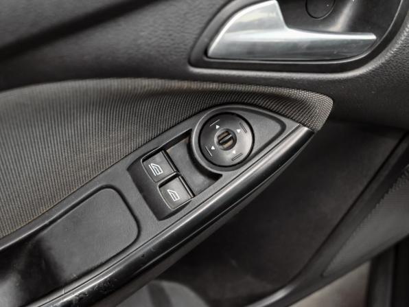 Ford Focus III с пробегом 2012 года, цена 690 000 рублей, 202035 км, седан, Автокод Объявления