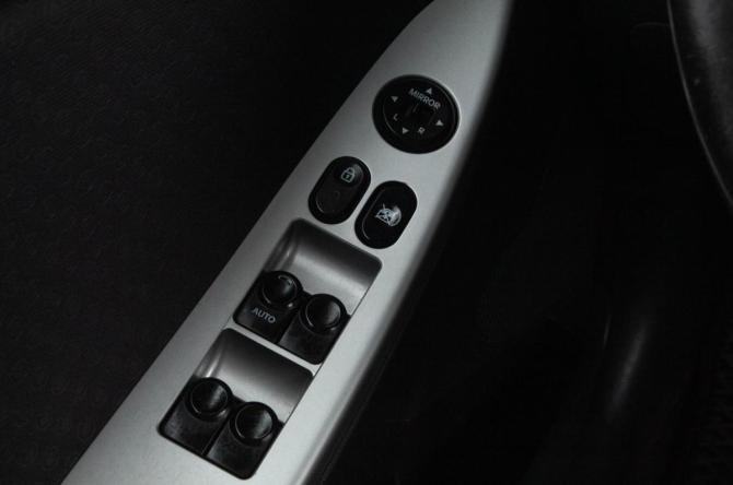 Hyundai Solaris I с пробегом 2012 года, цена 949 000 рублей, 2012 км, хэтчбек, Автокод Объявления
