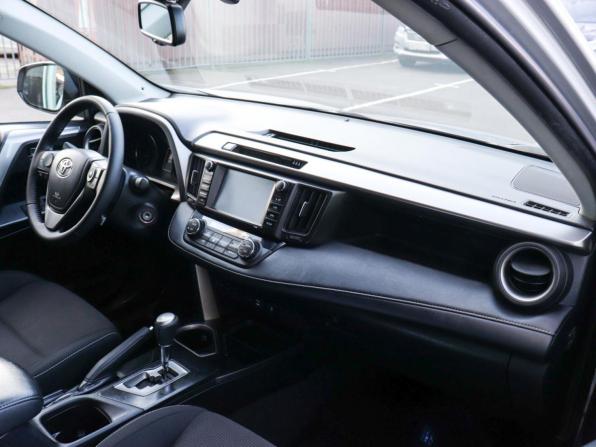 Toyota RAV4 IV (XA40) Рестайлинг с пробегом 2017 года, цена 1 964 000 рублей, 184007 км, внедорожник, Автокод Объявления
