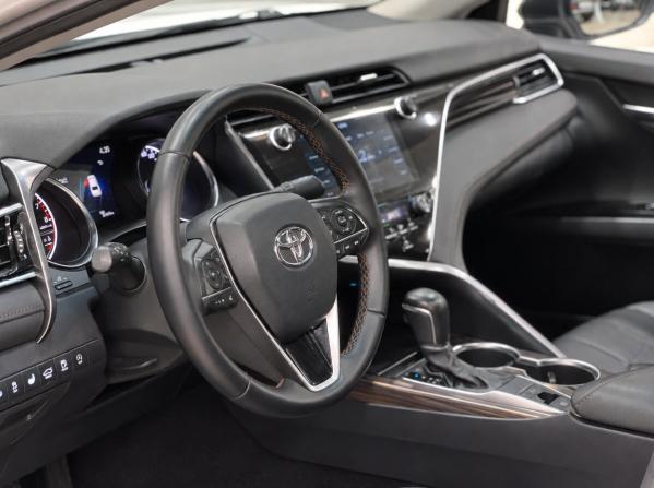 Toyota Camry VIII (XV70) с пробегом 2020 года, цена 2 720 500 рублей, 127253 км, седан, Автокод Объявления