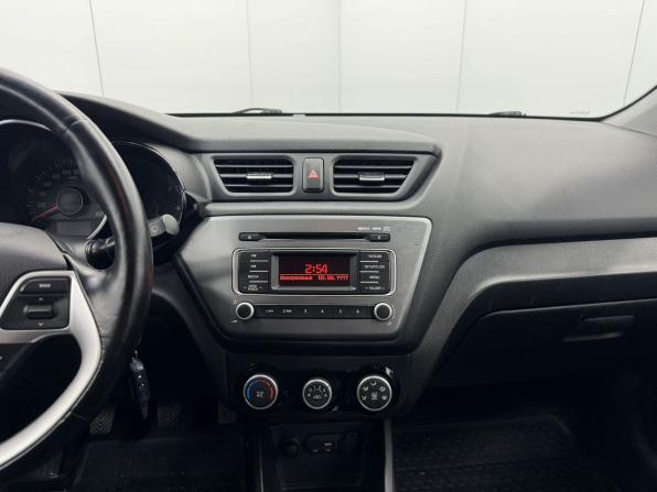 Kia Rio III Рестайлинг с пробегом 2016 года, цена 1 149 000 рублей, 99266 км, седан, Автокод Объявления