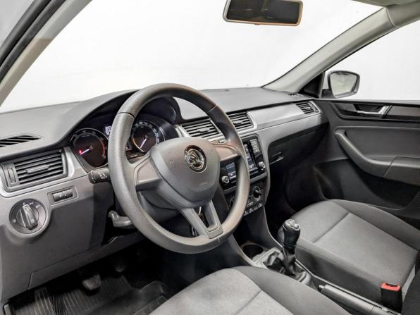Skoda Rapid I Рестайлинг с пробегом 2018 года, цена 1 165 000 рублей, 85625 км, лифтбек, Автокод Объявления