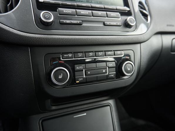 Volkswagen Tiguan I Рестайлинг с пробегом 2015 года, цена 1 205 800 рублей, 200804 км, внедорожник, Автокод Объявления
