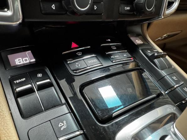 Porsche Cayenne II (958) с пробегом 2011 года, цена 2 550 000 рублей, 246269 км, внедорожник, Автокод Объявления