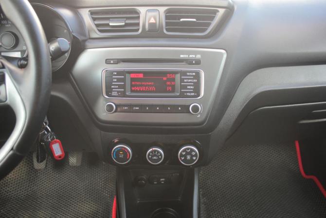 Kia Rio III Рестайлинг с пробегом 2016 года, цена 950 000 рублей, 178209 км, седан, Автокод Объявления