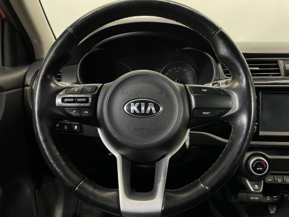 Kia Rio IV с пробегом 2018 года, цена 1 270 000 рублей, 113560 км, седан, Автокод Объявления