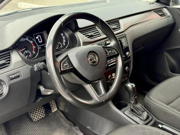 Skoda Rapid I Рестайлинг с пробегом 2019 года, цена 1 448 000 рублей, 56136 км, лифтбек, Автокод Объявления