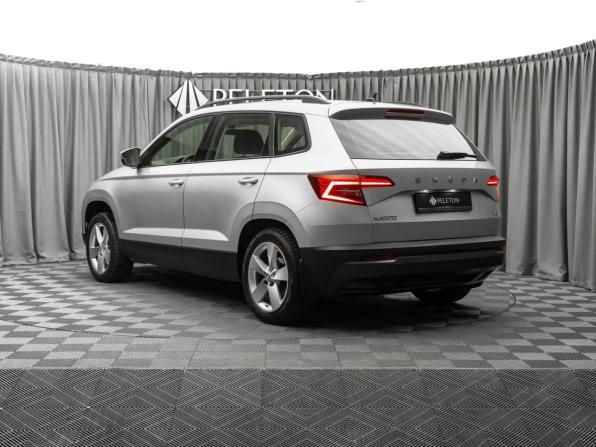 Skoda Karoq I с пробегом 2020 года, цена 2 530 000 рублей, 58184 км, внедорожник, Автокод Объявления