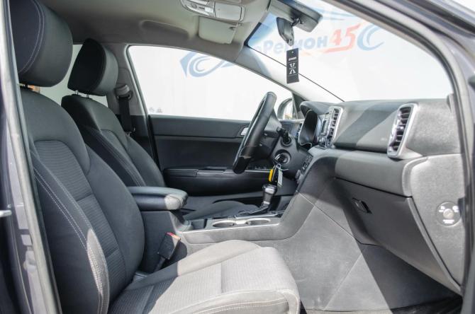 Kia Sportage IV Рестайлинг с пробегом 2018 года, цена 1 595 000 рублей, 220000 км, внедорожник, Автокод Объявления
