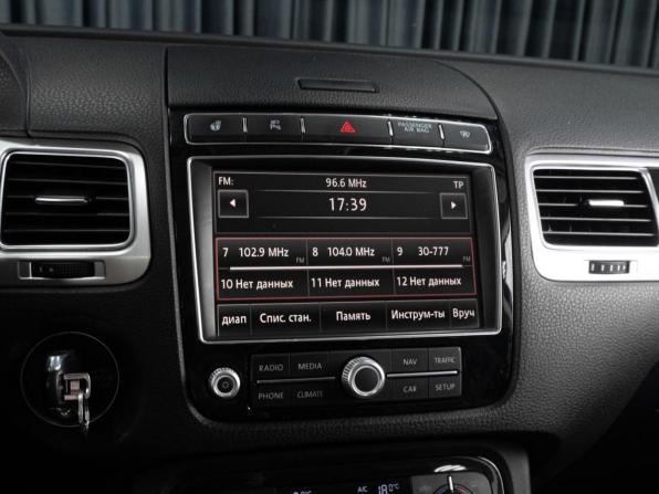 Volkswagen Touareg II Рестайлинг с пробегом 2015 года, цена 2 999 000 рублей, 193008 км, внедорожник, Автокод Объявления