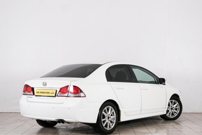 Honda Civic VIII Рестайлинг с пробегом 2011 года, цена 949 000 рублей, 210922 км, седан, Автокод Объявления