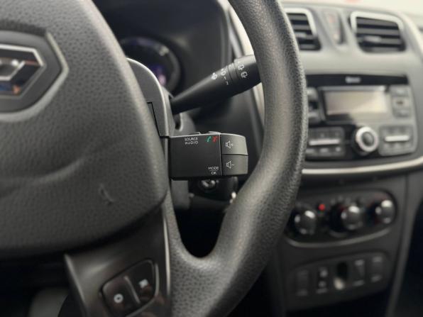 Renault Sandero II с пробегом 2017 года, цена 989 000 рублей, 119961 км, хэтчбек, Автокод Объявления