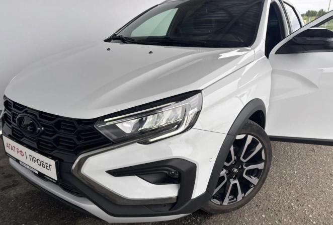 Lada (ВАЗ) Vesta I Рестайлинг (NG) с пробегом 2025 года, цена 1 595 000 рублей, 13773 км, универсал, Автокод Объявления