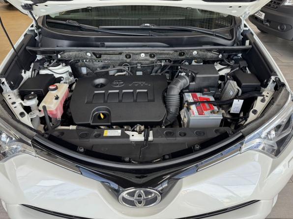 Toyota RAV4 IV (XA40) Рестайлинг с пробегом 2016 года, цена 2 180 000 рублей, 165697 км, внедорожник, Автокод Объявления