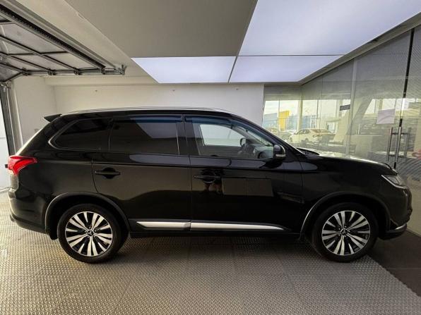 Mitsubishi Outlander III Рестайлинг 3 с пробегом 2018 года, цена 1 610 000 рублей, 217481 км, внедорожник, Автокод Объявления