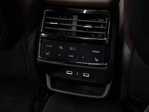 Geely Monjaro I с пробегом 2023 года, цена 3 098 000 рублей, 47273 км, внедорожник, Автокод Объявления