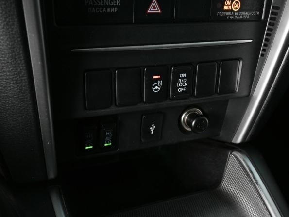 Mitsubishi L200 V Рестайлинг с пробегом 2020 года, цена 3 369 000 рублей, 116421 км, offers.body_type.unknown, Автокод Объявления