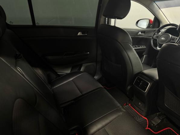 Kia Sportage IV Рестайлинг с пробегом 2018 года, цена 1 950 000 рублей, 131849 км, внедорожник, Автокод Объявления
