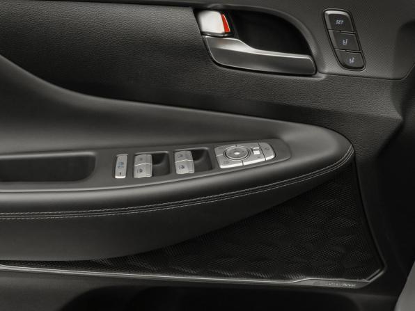 Hyundai Santa Fe IV Рестайлинг с пробегом 2022 года, цена 4 100 000 рублей, 39271 км, внедорожник, Автокод Объявления
