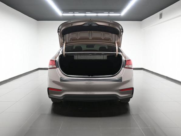 Hyundai Solaris II с пробегом 2019 года, цена 1 195 000 рублей, 125318 км, седан, Автокод Объявления